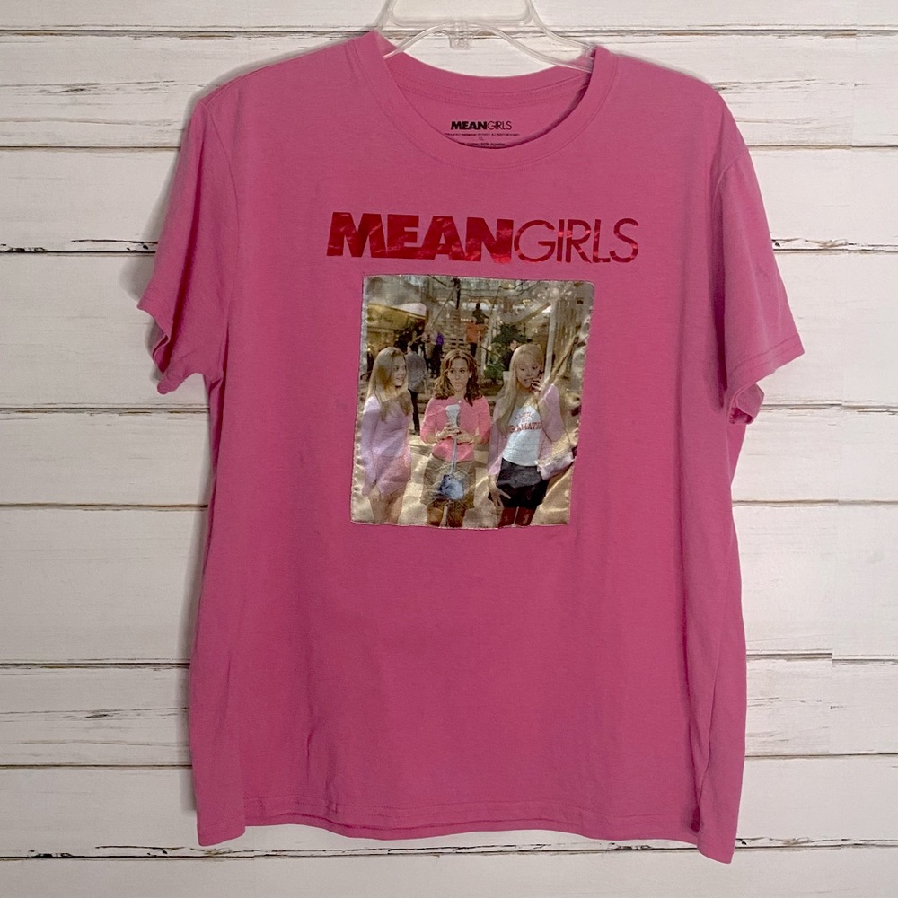 🌟 Mean Girls Short Sleeve Shirt